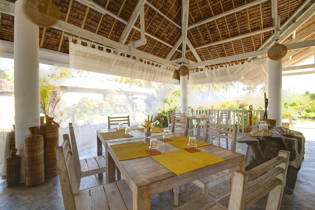 Momo Beach House Panglao Exterior photo
