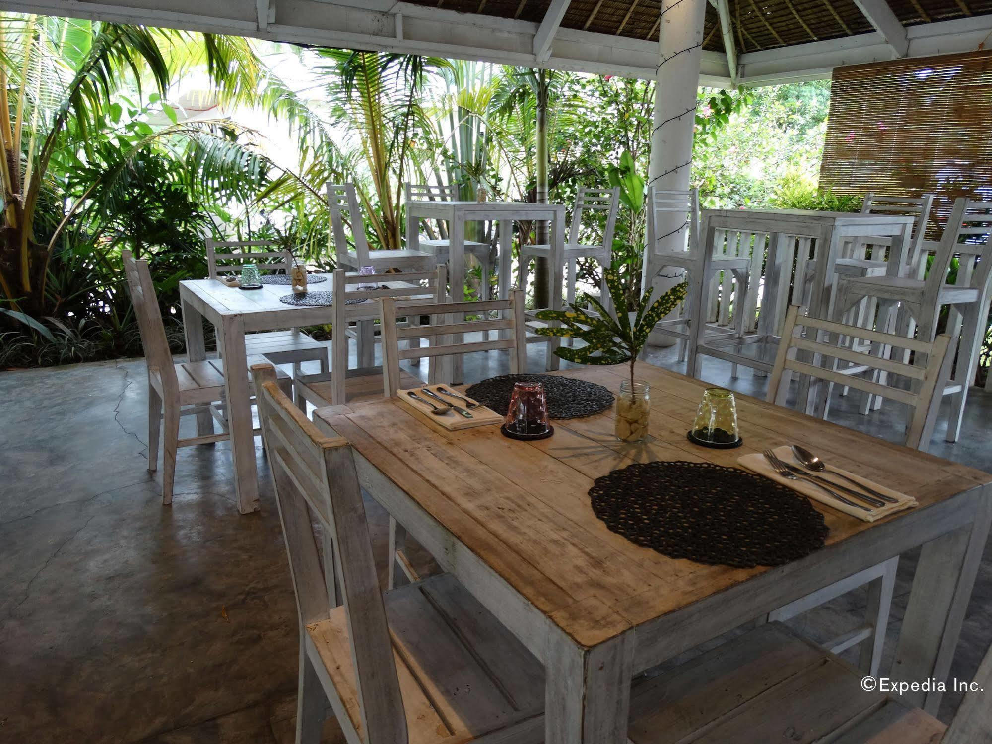 Momo Beach House Panglao Exterior photo