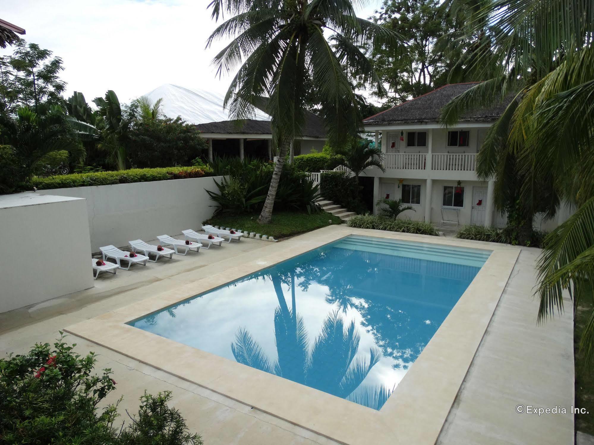 Momo Beach House Panglao Exterior photo